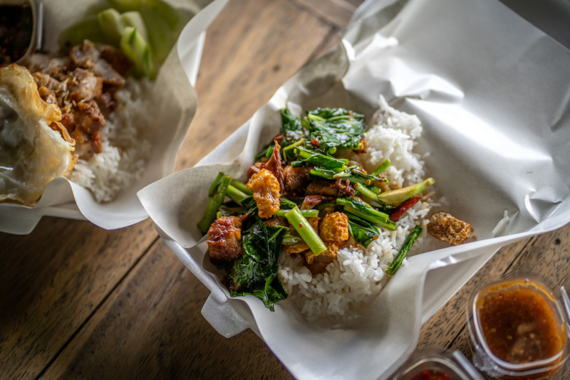 Takeout Containers | kahapan jampasi/Shutterstock