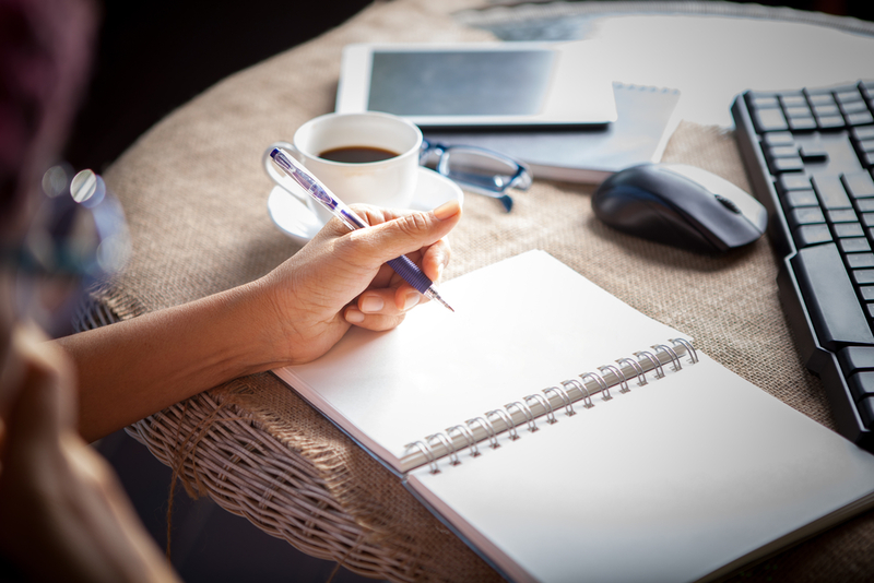 Why Left Handed People Are So Much Better Than Righties | stockphoto mania/Shutterstock