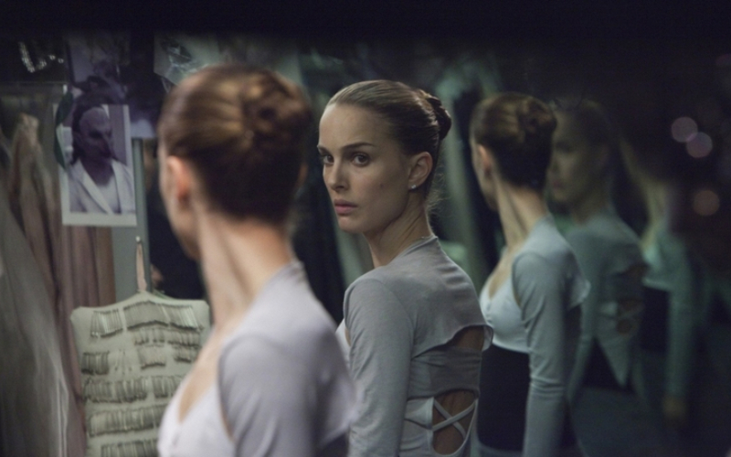 Black Swan | MovieStillsDB Photo by manosho/Fox Searchlight Pictures