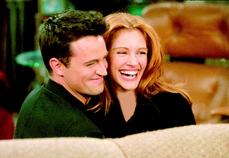 Julia Roberts and Matthew Perry | Alamy Stock Photo