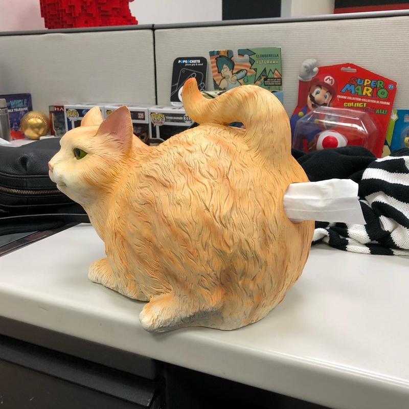 Cat Butt Tissue Holder | Instagram/@kat_carson