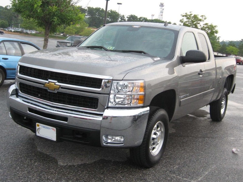 The 2007 Chevrolet Silverado Was an Oil Guzzler | Alamy Stock Photo by Car Collection