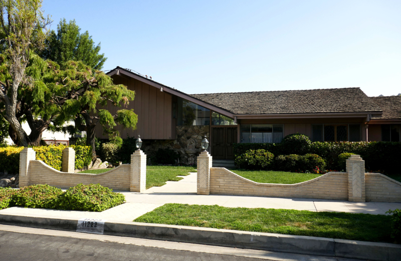 The Brady Bunch House Now | Alamy Stock Photo by Barry King/Alamy Live News