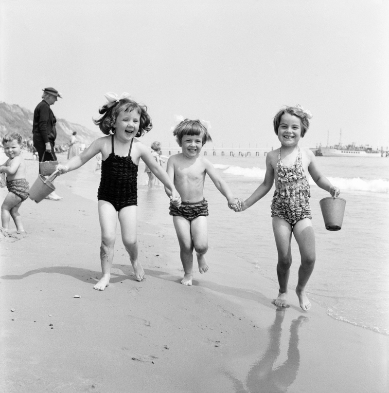 Left at The Beach | Alamy Stock Photo by Trinity Mirror/Mirrorpix