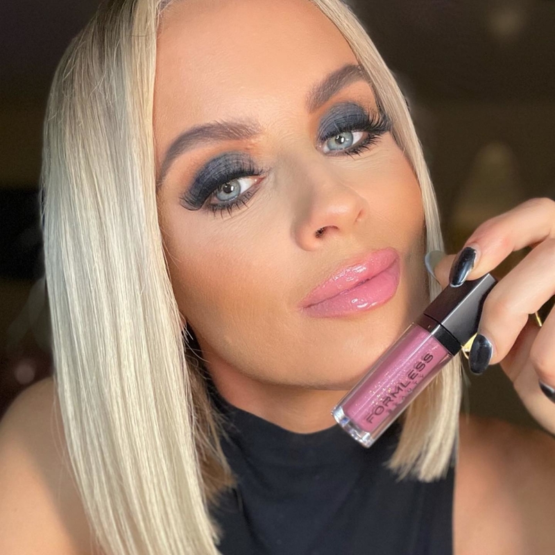 From Model to Make-Up Maven | Instagram/@jennymccarthy